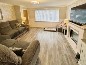 Lounge- click for photo gallery